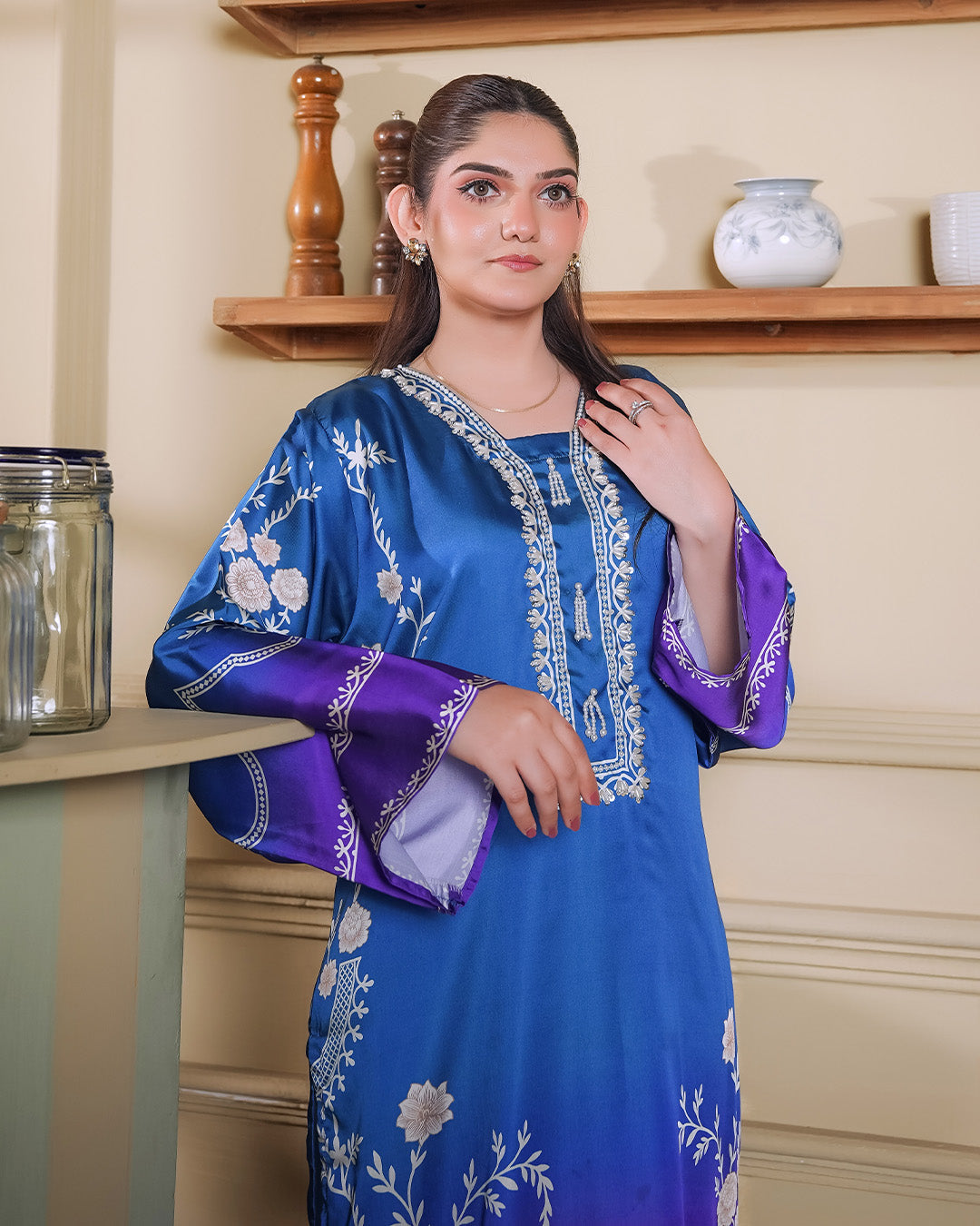KC 0031 Embroidered 2pec